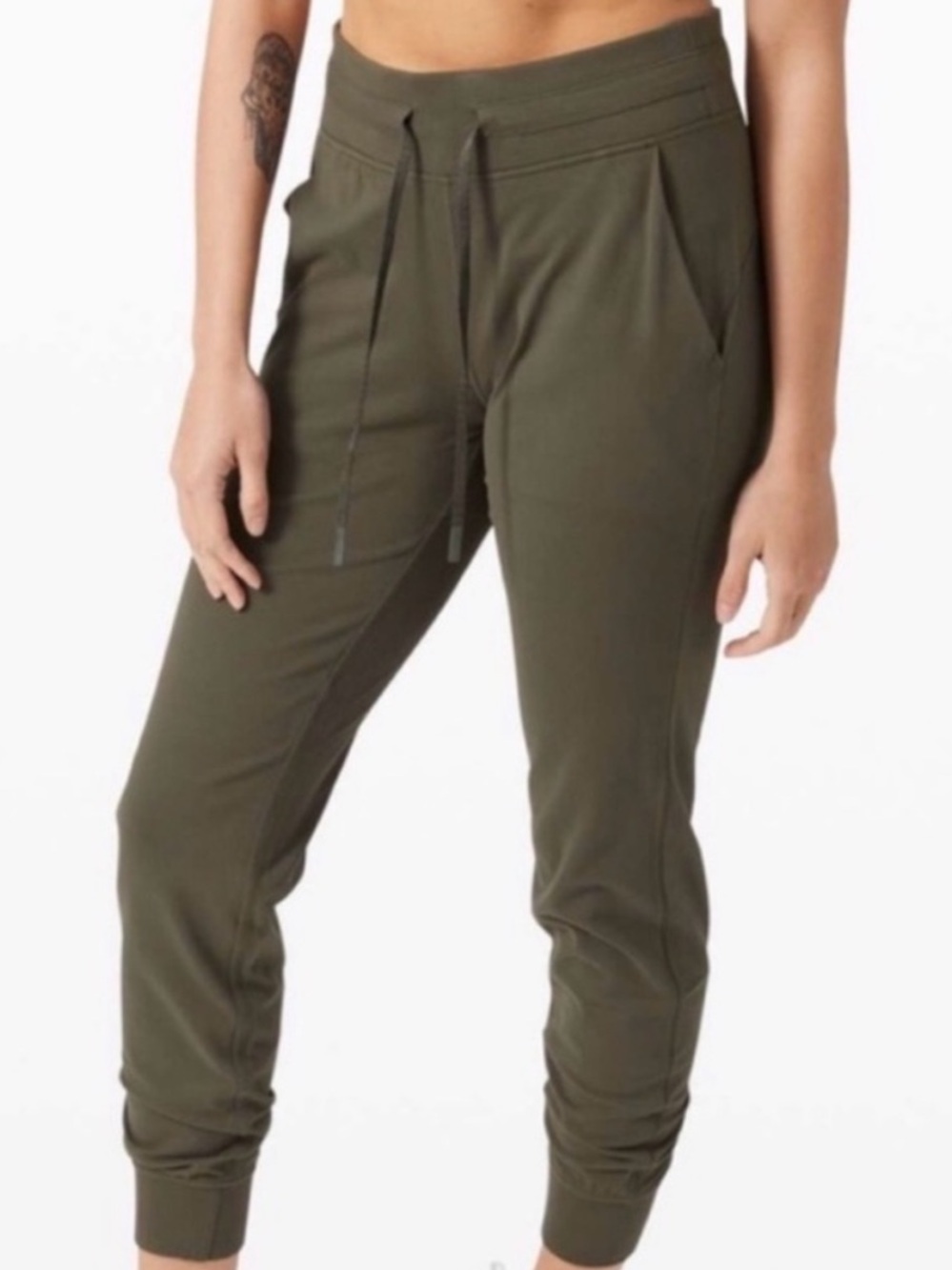 Lululemon Ready to Rulu Joggers sz 4 - Picture 1 of 5